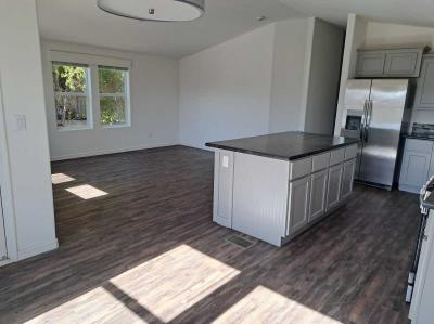 Photo 3 of 13 of home located at 2609 W. Southern Ave., Tempe, AZ 85282