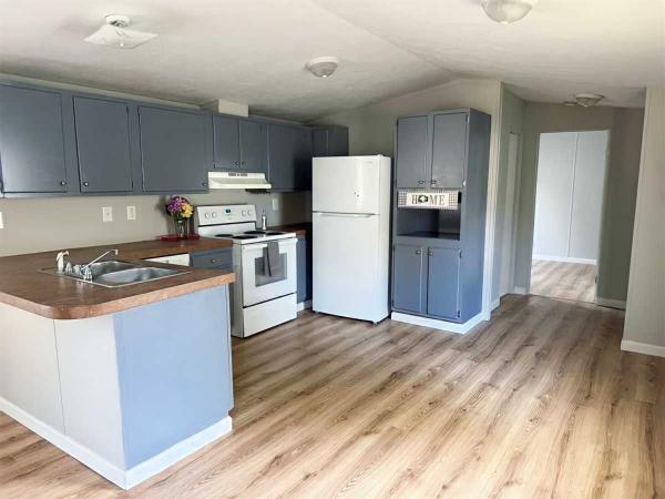 2009  Mobile Home For Rent