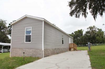 Photo 2 of 8 of home located at 36323 Shady Oaks Dr Dade City, FL 33525