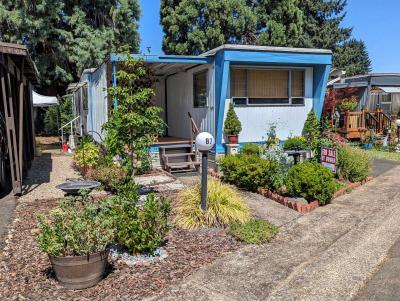 Photo 3 of 17 of home located at 1625 Henderson Avenue Eugene, OR 97403