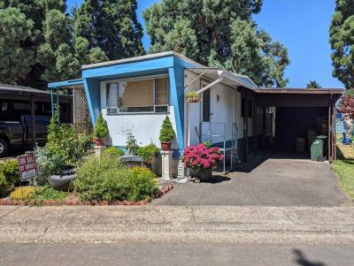Photo 4 of 17 of home located at 1625 Henderson Avenue Eugene, OR 97403