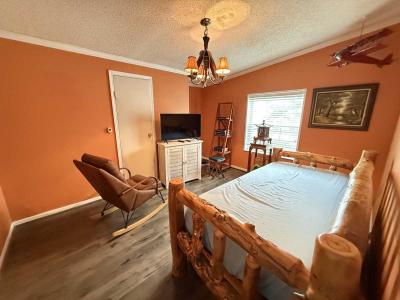 Photo 5 of 24 of home located at 69 Petunia Cir. Matteson, IL 60443