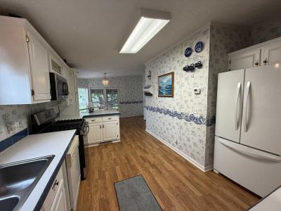 Photo 3 of 24 of home located at 69 Petunia Cir. Matteson, IL 60443