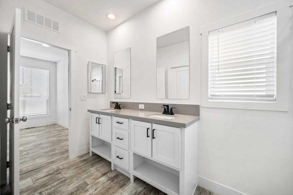 2024 Clayton HRR-2852-3D Manufactured Home