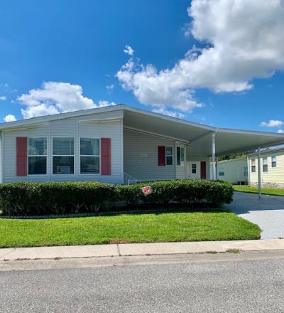 Mobile Home at 5934 Benz Dr Zephyrhills, FL 33540