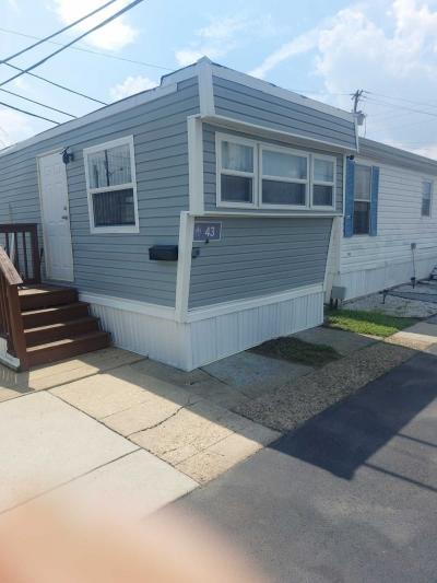 Photo 2 of 8 of home located at 43 Dogwood Gloucester City, NJ 08030