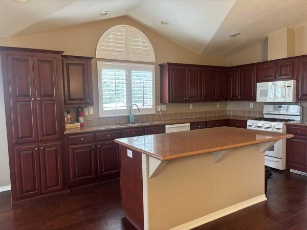 2010 Golden West KM561C Manufactured Home
