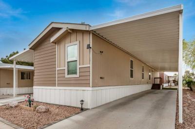 Photo 3 of 24 of home located at 12721 W Greenway Rd Lot 200 El Mirage, AZ 85335