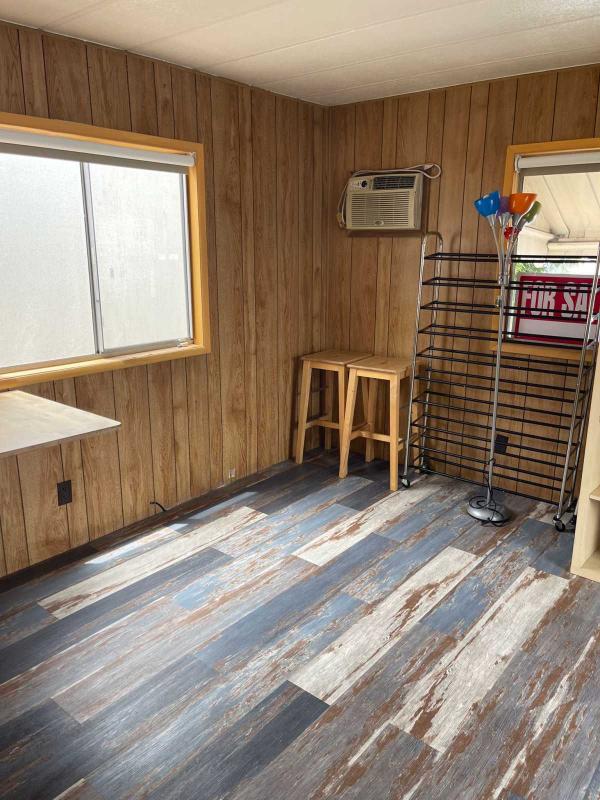 1981 Paramount LAN5243 Mobile Home