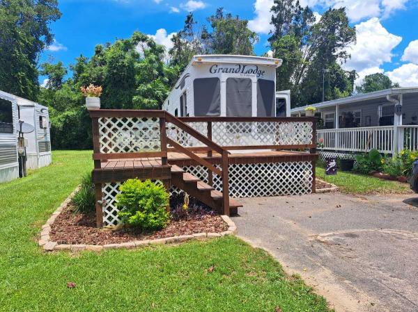 Photo 1 of 2 of home located at 9553 Old Lakeland Hwy Dade City, FL 33525