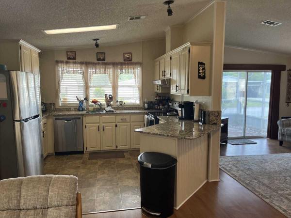 2000 Manufactured Home