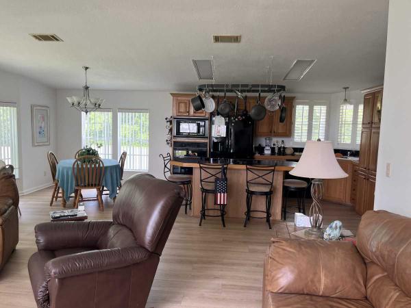 2005 Manufactured Home