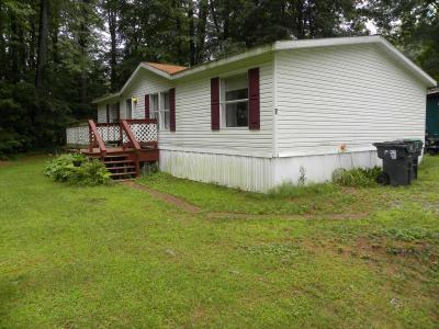 Photo 3 of 21 of home located at 3901 Lewis Rd Ballston Spa, NY 12020