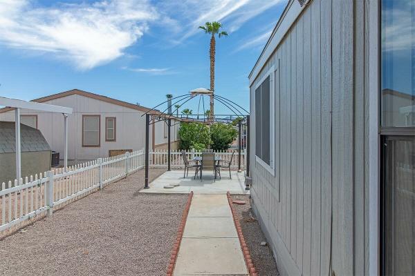 1990 Fleetwood Manufactured Home