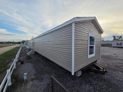 Mobile Home at 14258 Airline Hwy Gonzales, LA 70737