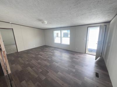 Photo 3 of 12 of home located at 16071 Old Greensboro Road Moundville, AL 35474