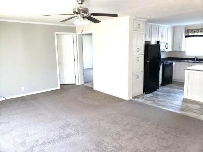 Photo 4 of 11 of home located at 49530 Wintergreen Drive Shelby Township, MI 48315