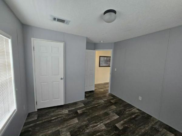 2019 Live Oak Homes U2403B Manufactured Home