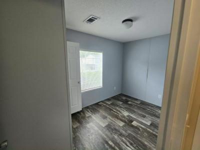 Photo 5 of 8 of home located at 215 Creek Water Circle Tampa, FL 33615