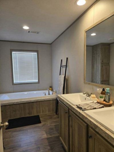 Photo 4 of 15 of home located at 10050 S Xavier St Conroe, TX 77303