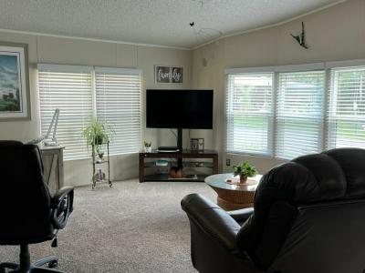 Photo 4 of 20 of home located at 10939 Tall Oak Circle Riverview, FL 33569