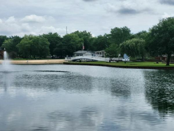Photo 1 of 2 of home located at 1149 Bayside Road Elgin, IL 60123
