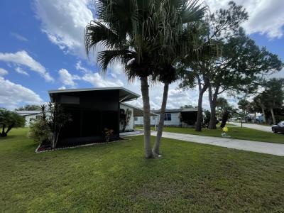 Photo 5 of 16 of home located at 3000 Us Hwy 17/92 W, Lot #243 Haines City, FL 33844