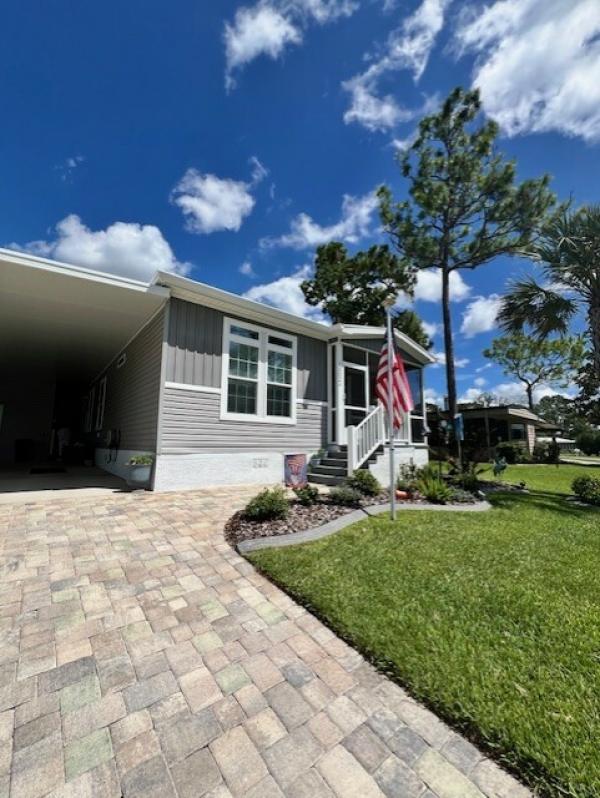 Photo 1 of 2 of home located at 1302A W Gleneagles Rd Lot 0835 Ocala, FL 34480
