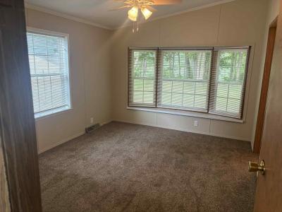 Photo 4 of 7 of home located at 6222 Rick Street Site #029 Ypsilanti, MI 48197