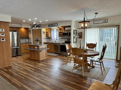 Mobile Home at 19591 Glenwood Court Gibraltar, MI 48173