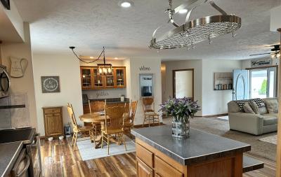 Photo 2 of 19 of home located at 19591 Glenwood Court Gibraltar, MI 48173