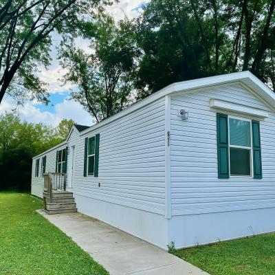 Mobile Home at 4139 Hickory Trail East Lot 63 Indianapolis, IN 46203