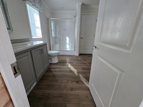 2025 Skyline 31F562 Mobile Home