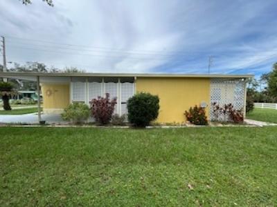 Photo 5 of 19 of home located at 80 Rose Drive Fruitland Park, FL 34731