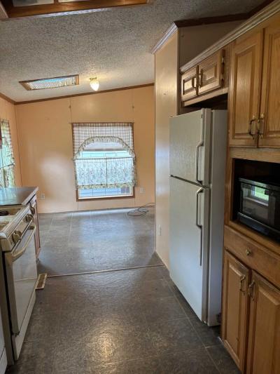 Photo 5 of 11 of home located at 1610 E. Robinson Street #81 Knoxville, IA 50138