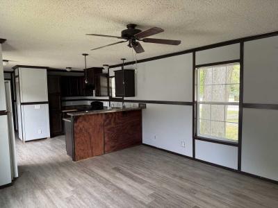 Photo 3 of 4 of home located at 100 Landrey Dr. Vincennes, IN 47591