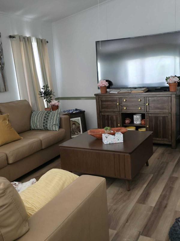 1994 OakCreek Oak Creek Manufactured Home