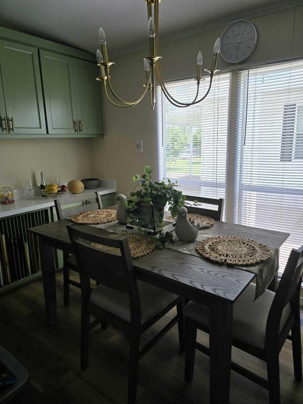 1994 OakCreek Oak Creek Manufactured Home