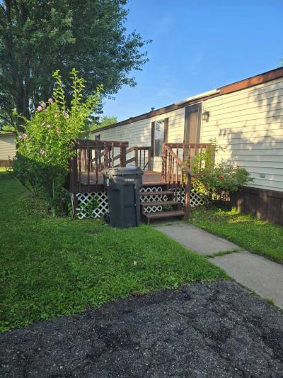 Photo 2 of 5 of home located at 339 Emerald Circle East Whitmore Lake, MI 48189