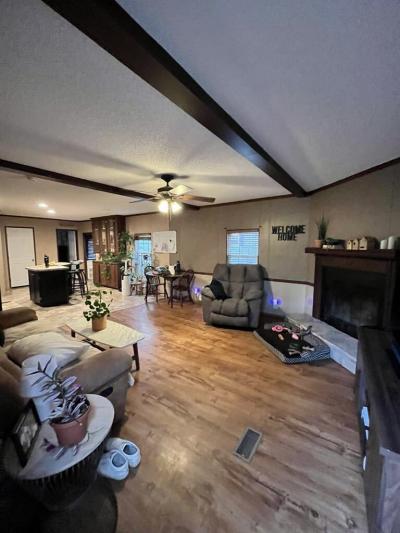 Photo 4 of 15 of home located at 209 Sierra Dr Saint Peters, MO 63376