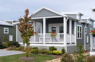 Mobile Home at 31 Strolling Easy Flat Rock, NC 28731