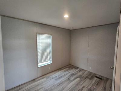 Photo 5 of 13 of home located at 4511 Dirt Rd #85 Joplin, MO 64801