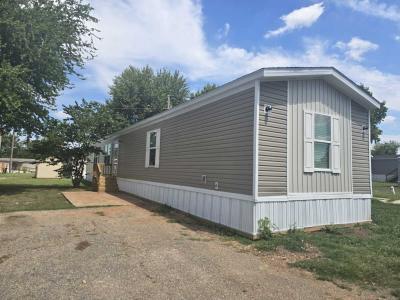 Photo 4 of 13 of home located at 4511 Dirt Rd #85 Joplin, MO 64801