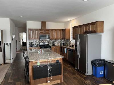 Photo 4 of 19 of home located at 15455 Glenoaks Blvd. Spc 536 Sylmar, CA 91342