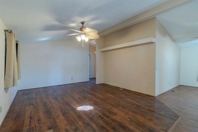Photo 3 of 25 of home located at 161 Day Street Henderson, NV 89074
