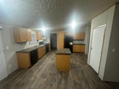 Photo 2 of 11 of home located at 4396 County Street 2946 Rush Springs, OK 73082