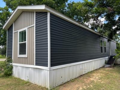 Photo 2 of 14 of home located at 8304 Highway 90 W New Iberia, LA 70560