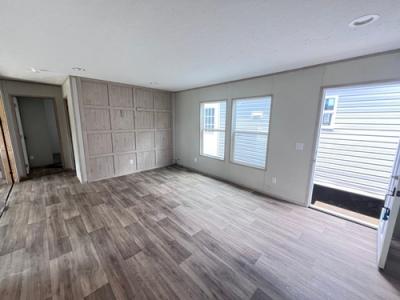 Photo 3 of 15 of home located at 16071 Old Greensboro Road Moundville, AL 35474