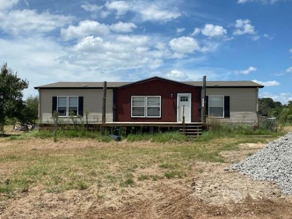 Photo 1 of 2 of home located at Palm Harbor Village 4740 North I-35 Waco, TX 76705