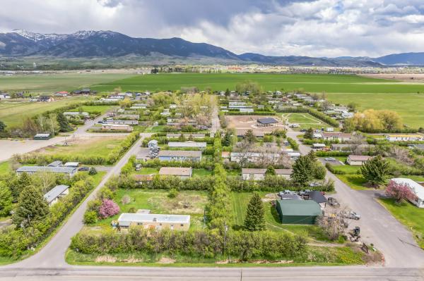 2025 Champion Manufactured Home